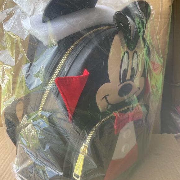 Loungefly Vampire Mickey backpack NWT 2021 - Picture 4 of 6